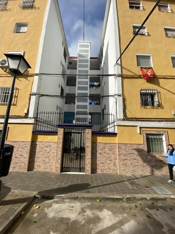 Piso Junto Al Hospital Macarena Daire Sevilla Dış mekan fotoğraf